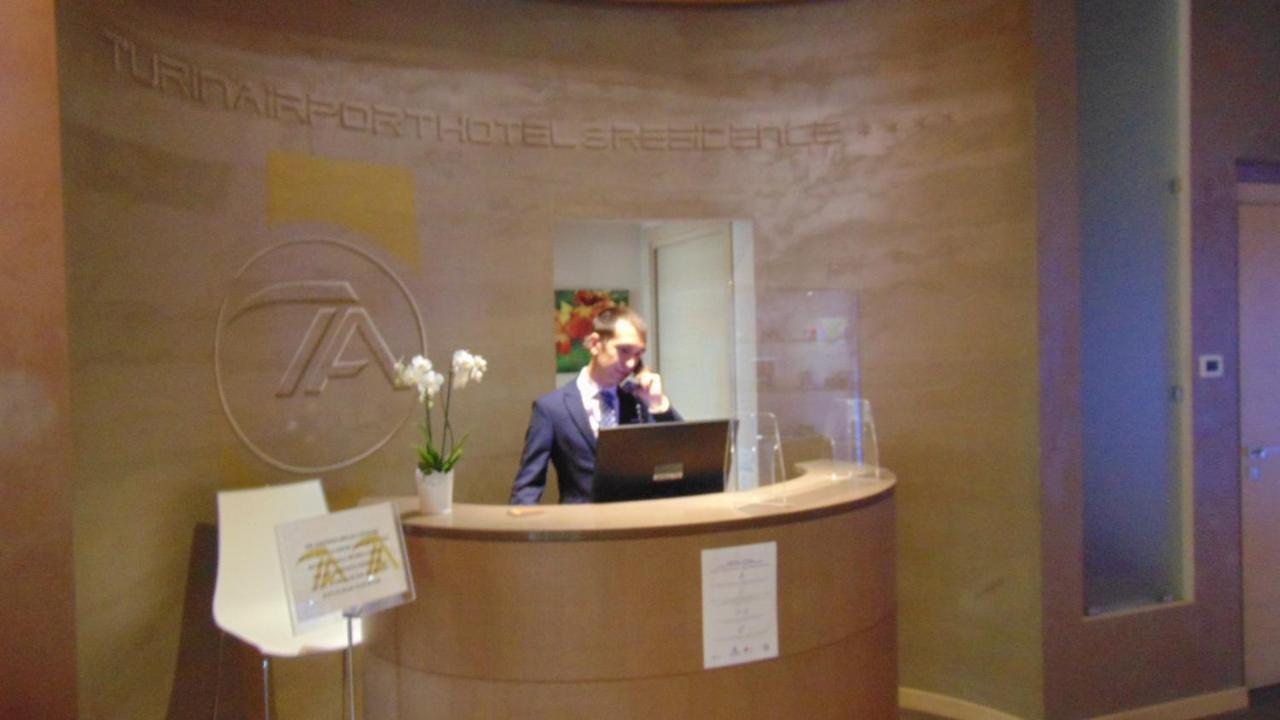 Turin Airport Hotel & Residence San Francesco al Campo Bagian luar foto