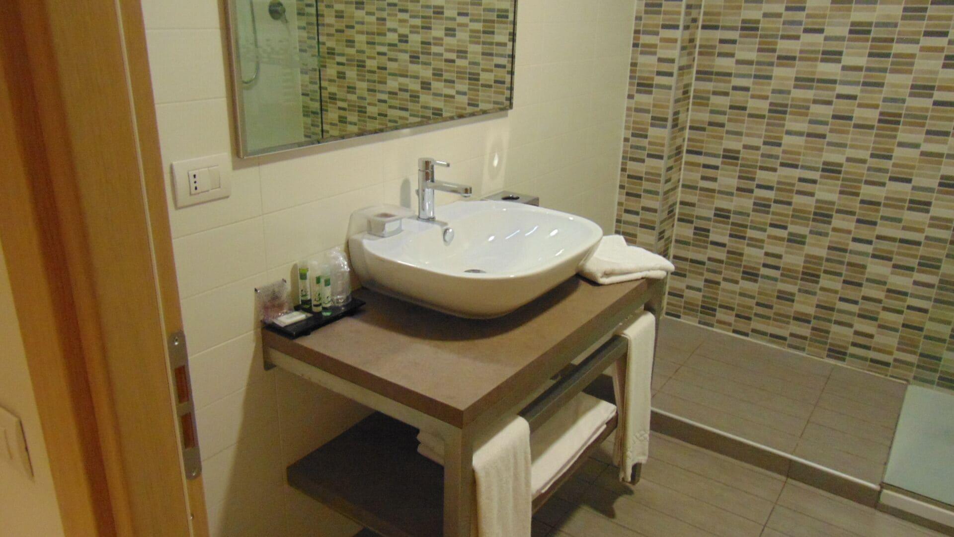 Turin Airport Hotel & Residence San Francesco al Campo Bagian luar foto