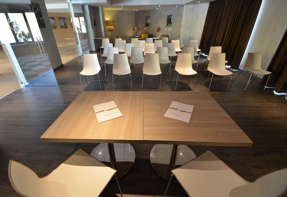Turin Airport Hotel & Residence San Francesco al Campo Bagian luar foto