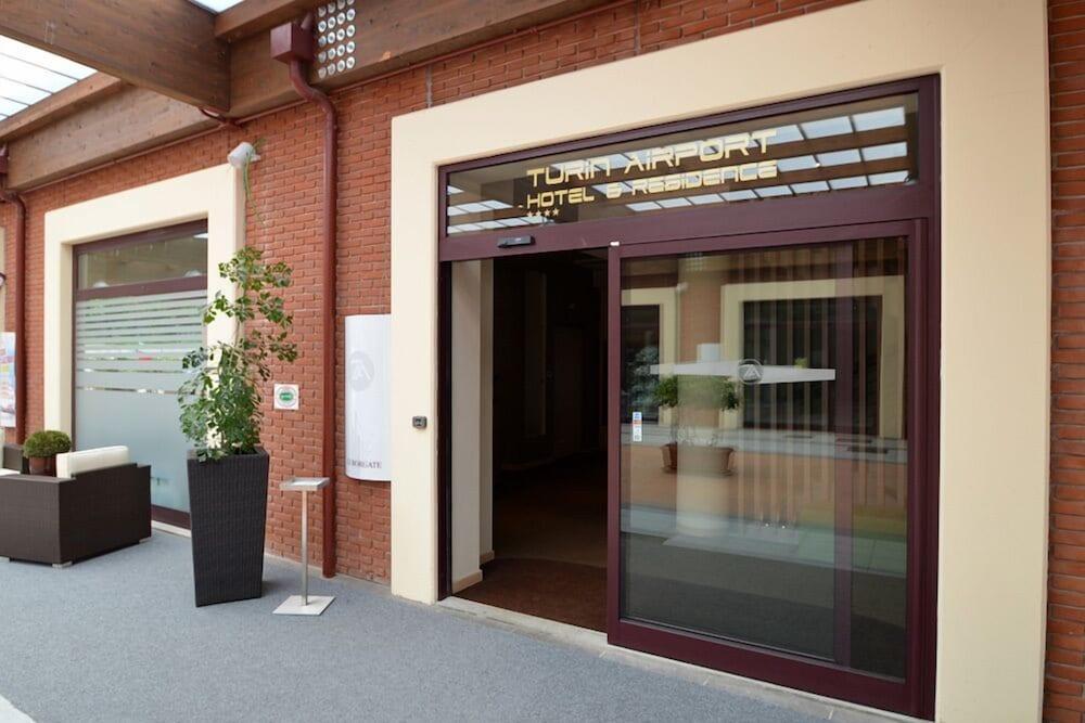 Turin Airport Hotel & Residence San Francesco al Campo Bagian luar foto